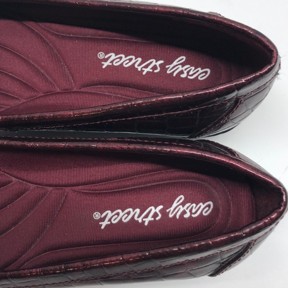 Easy Street size 5 slip on shoes - Picture 4 of 5